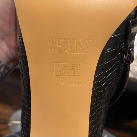 Wet Kiss Black Ankle Boots Stiletto Heel Pointed Toe Size 10 - Picture 12 of 13